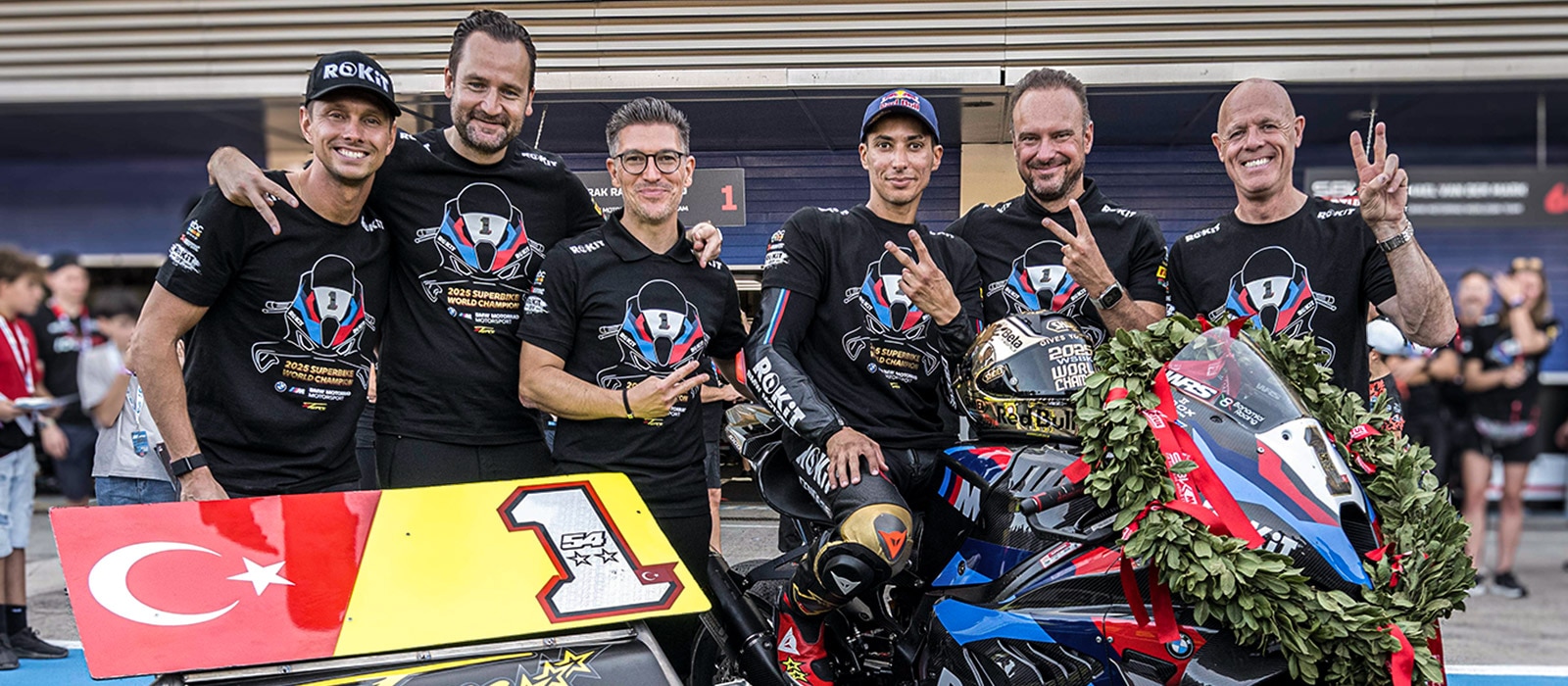 Официалната тениска на BMW Motorrad WSBK