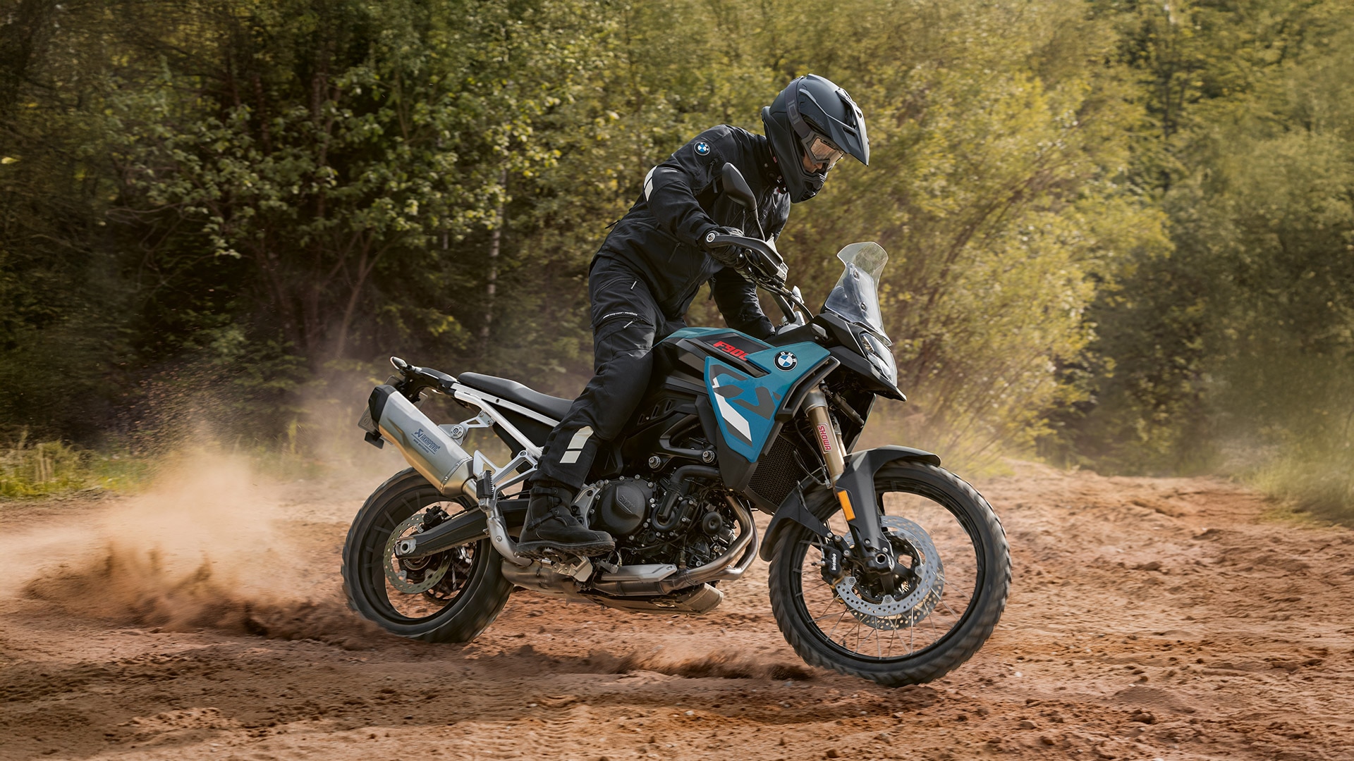 Задната част и резервоарът на F 900 GS от BMW Motorrad