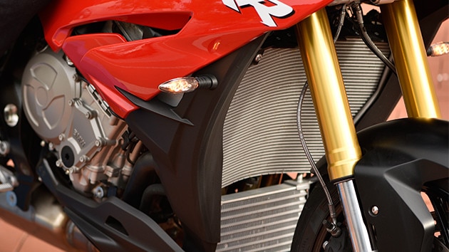 S 1000 XR обърната вилка