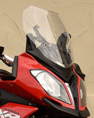 S 1000 XR ветрозащитното стъкло може да се регулира с две стъпки