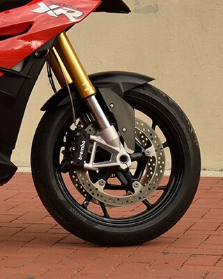 S 1000 XR колела с лят алуминий, с ъглов клапан