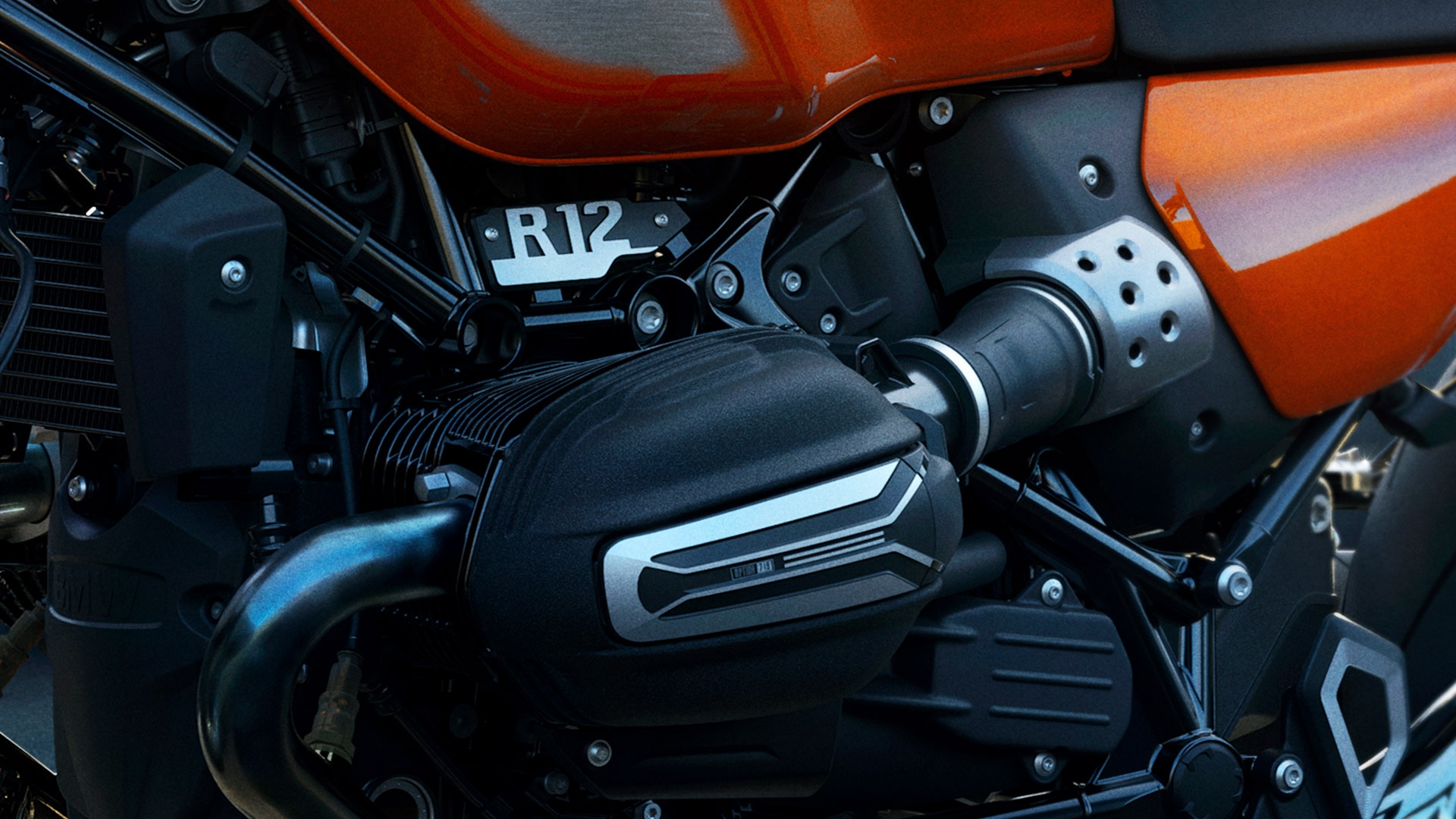 Modern art meets and icon: the R 12 S from BMW Motorrad