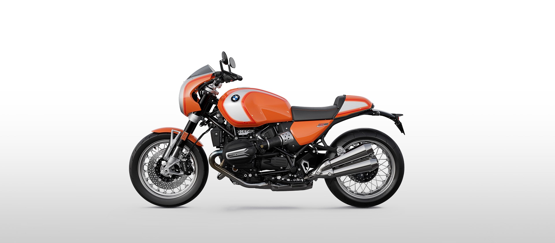 The R 12 S from BMW Motorrad in Lava orange metallic
