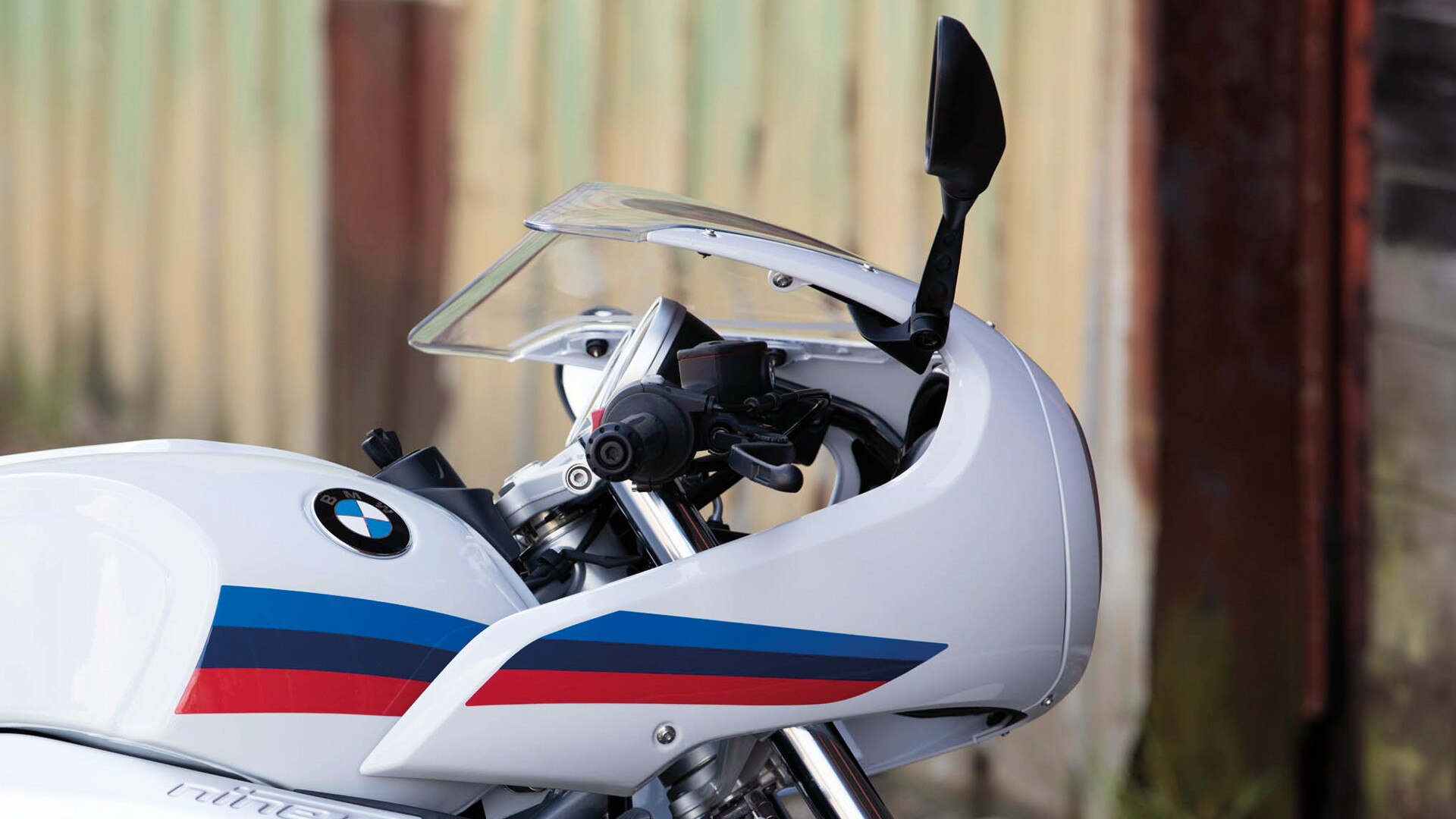 Черупка на лагера на R nineT Racer