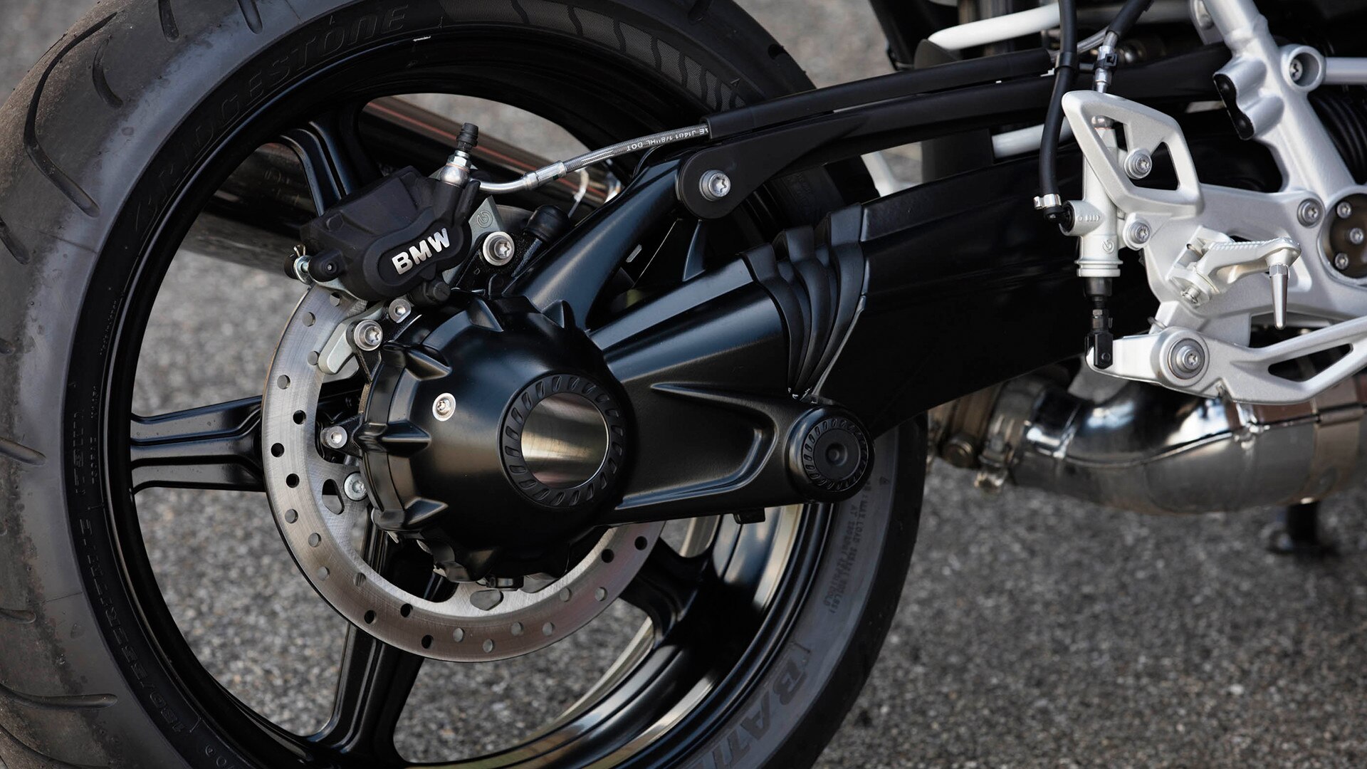 Спицови лети колела на R nineT Racer
