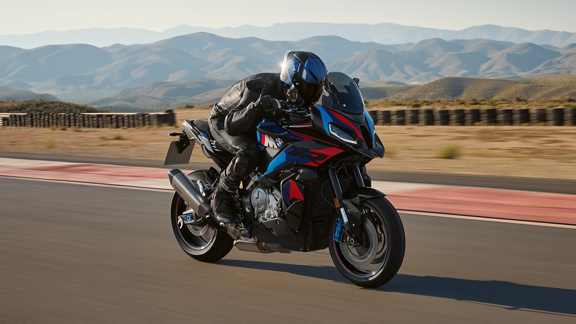 M 1000 XR от BMW Motorrad