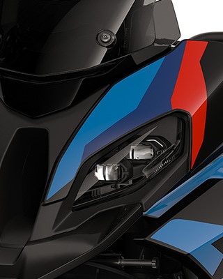 Спортната предница на M 1000 XR от BMW Motorrad