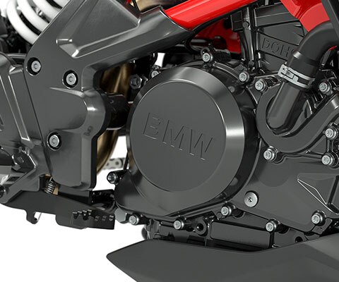 Това е двигателят в титановосиво на G 310 R.