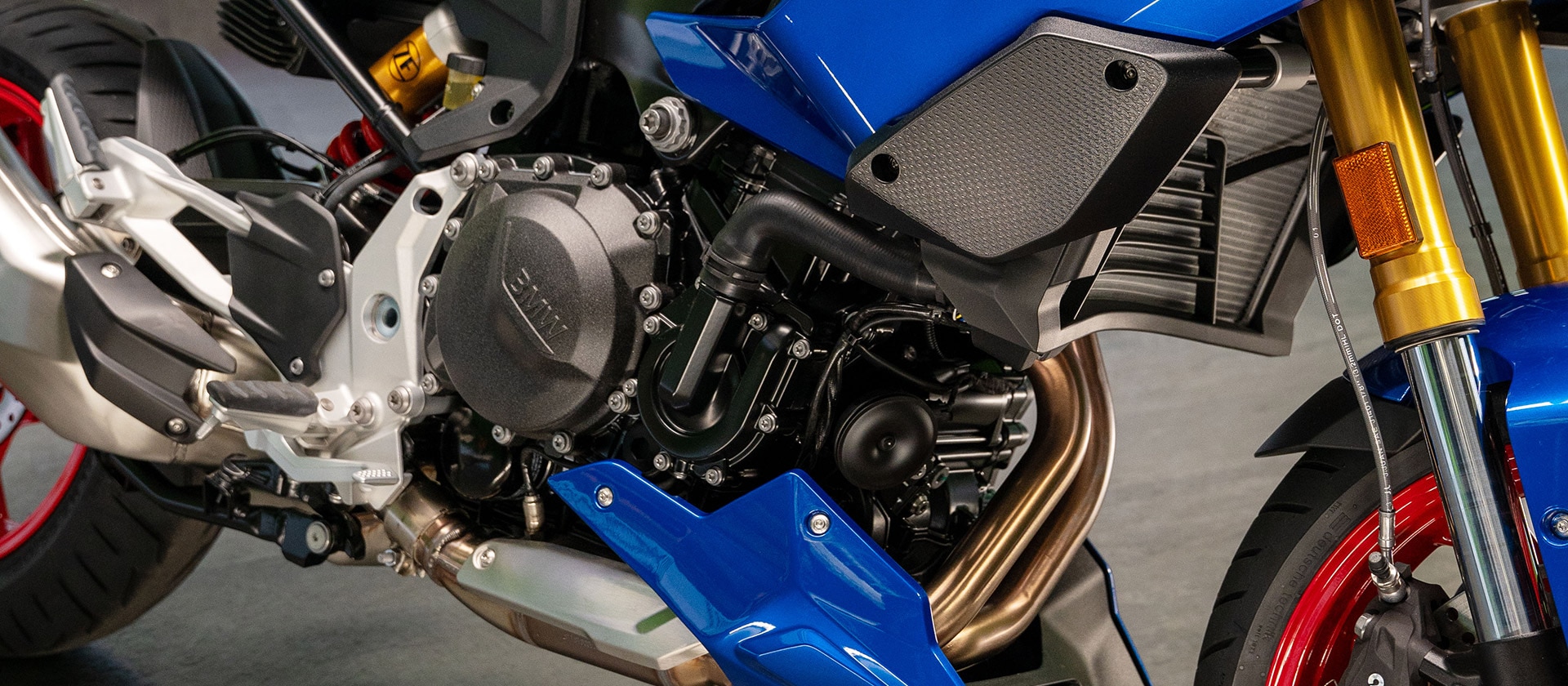 Двигател на F 900 XR от BMW Motorrad