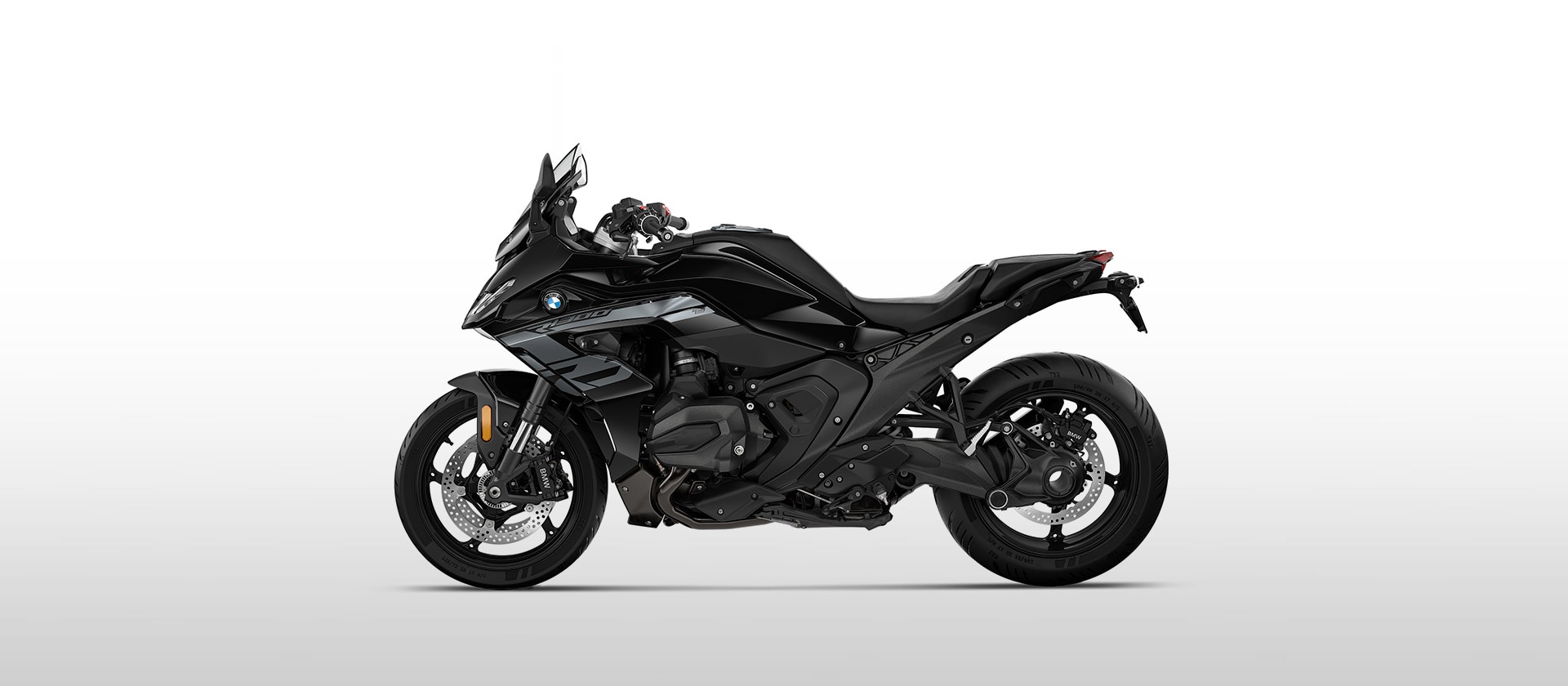 R 1300 RS Triple Black от BMW Motorrad в Blackstorm metallic