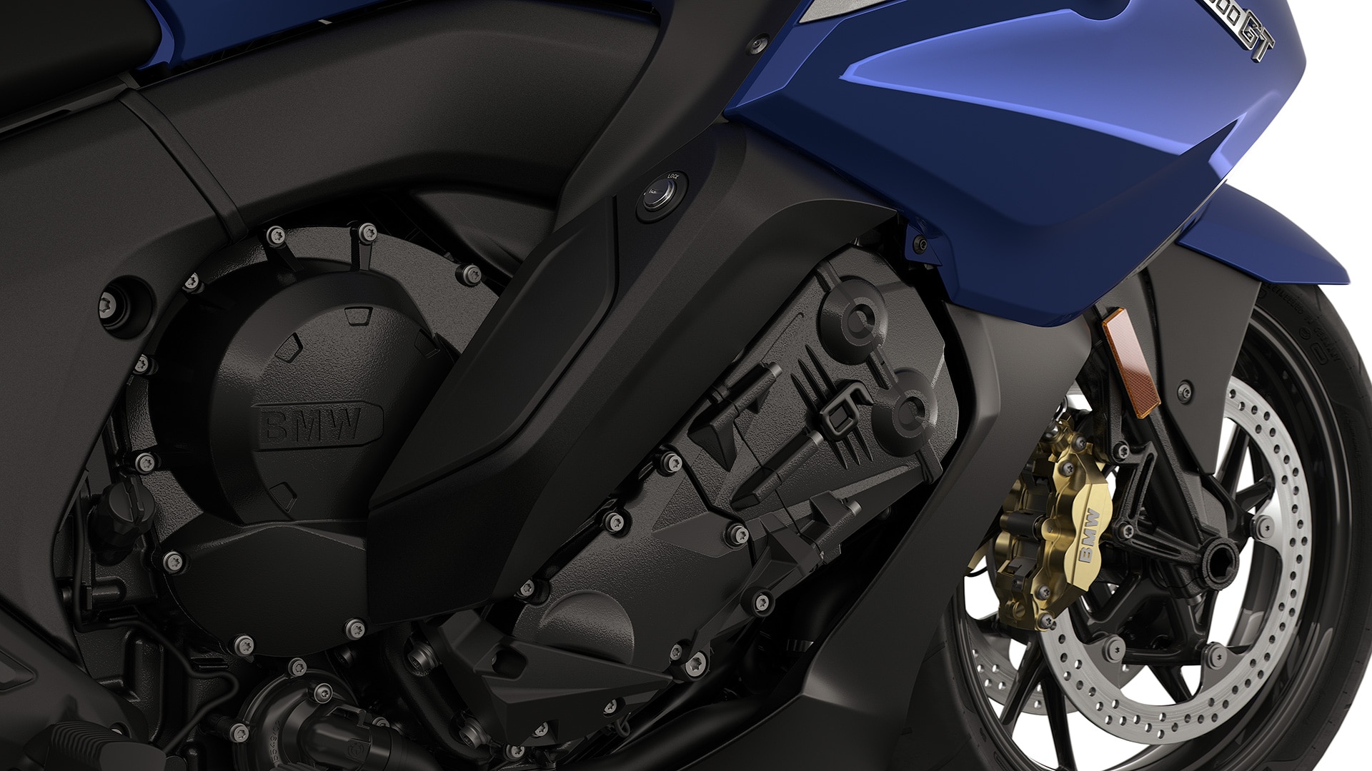 Фокус върху шестцилиндровия двигател.