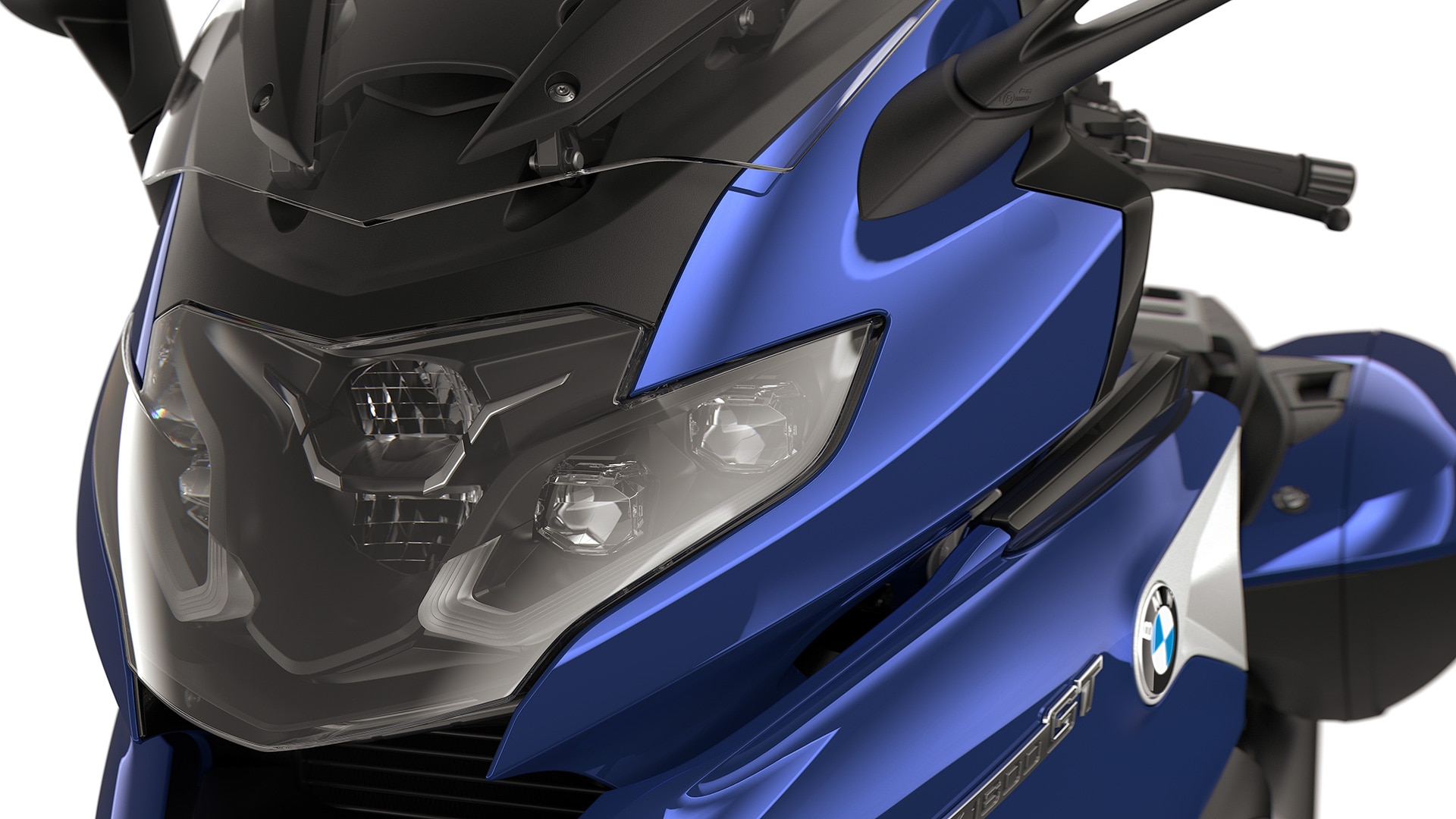 Фокус върху светодиодните фарове.