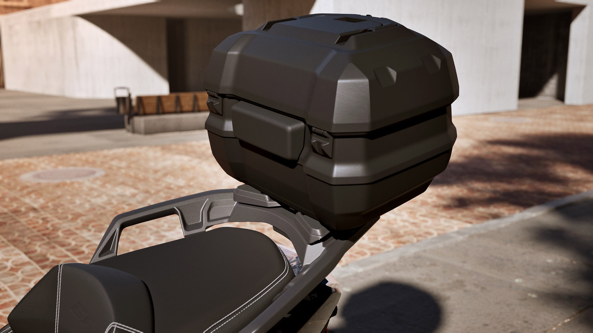 The storage space of the C 400 GT from BMW Motorrad
