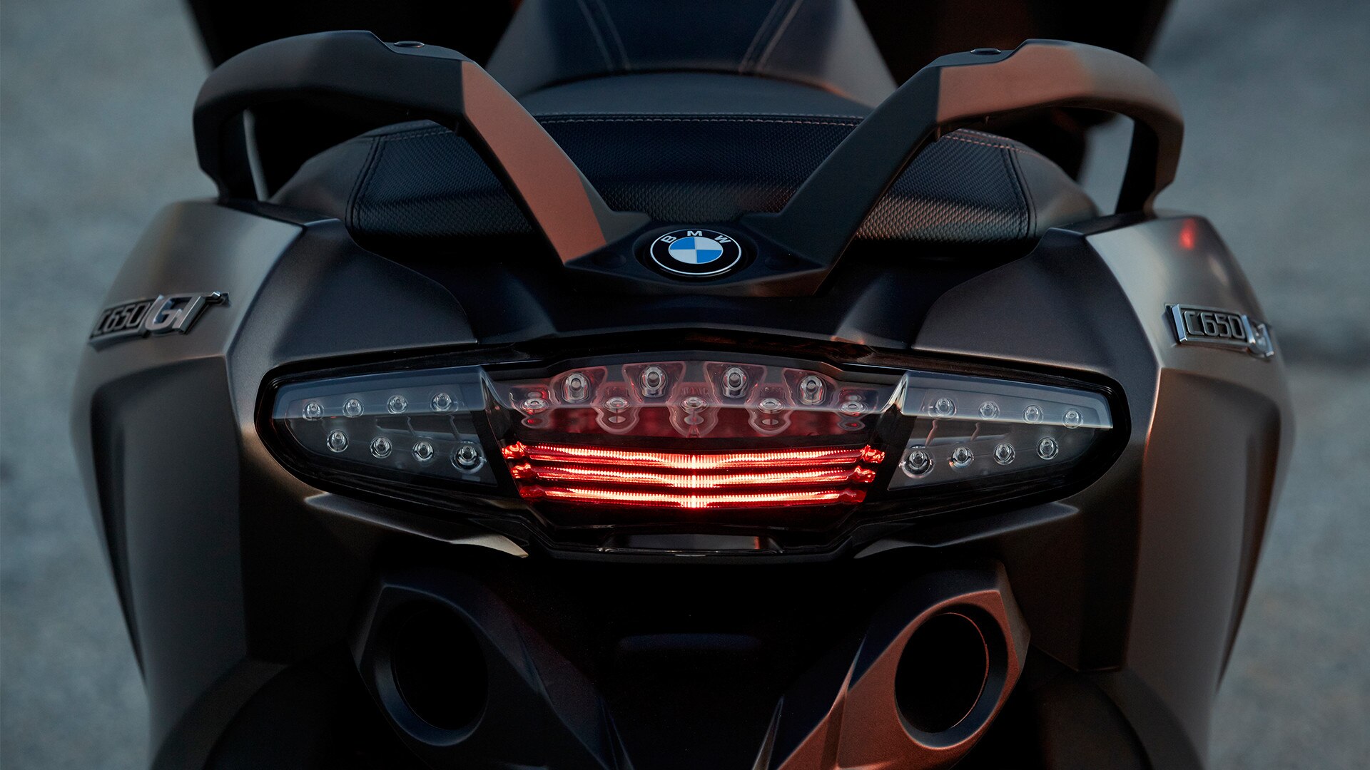 C 650 GT Задна секция