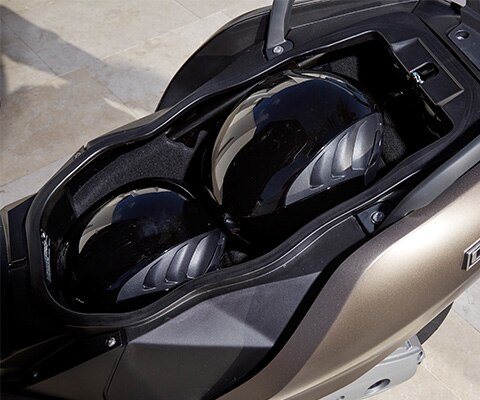 C 650 GT Багажно пространство