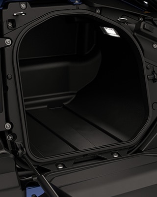 Side Loading на CE 04 от BMW Motorrad